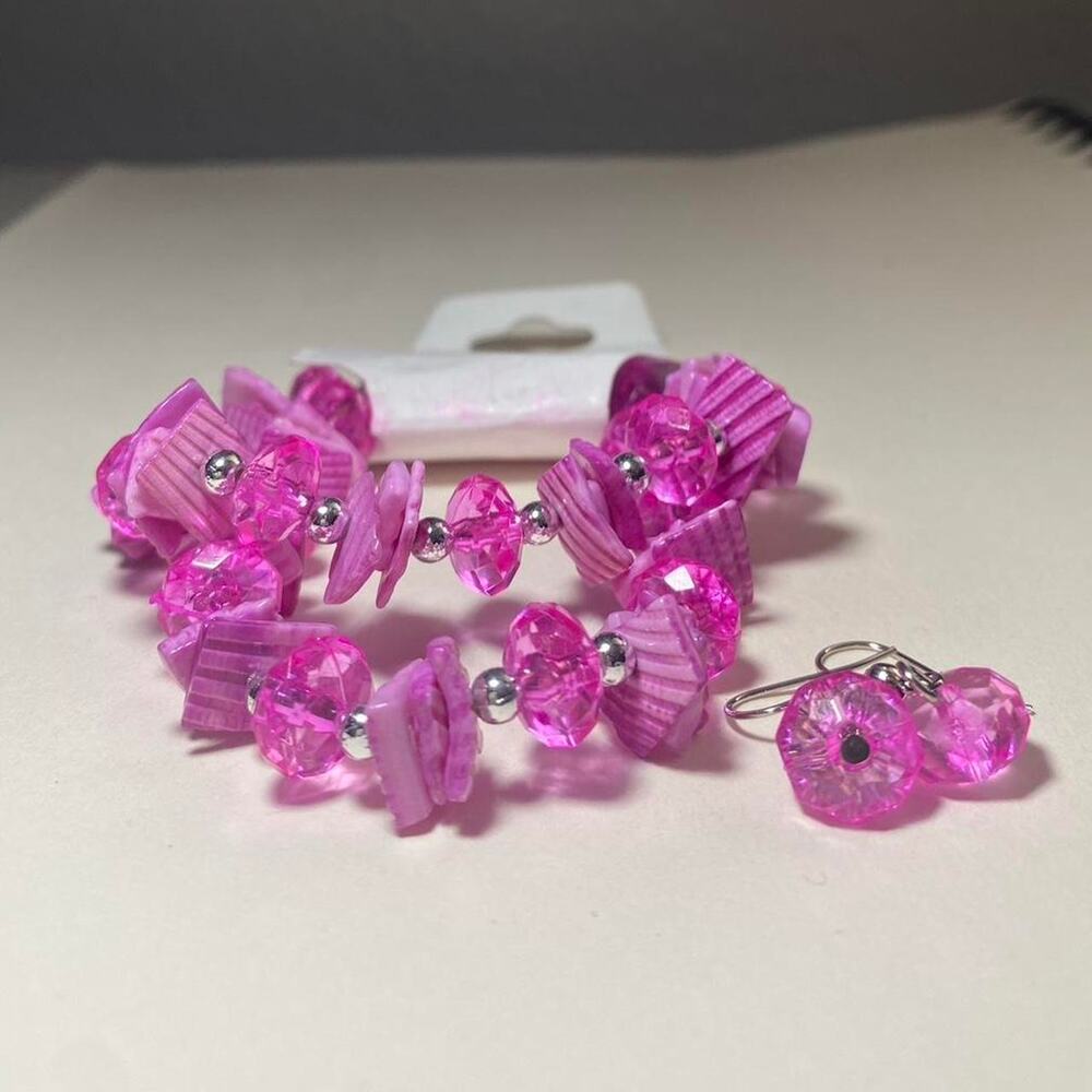 Y2k pink beaded bracelet and